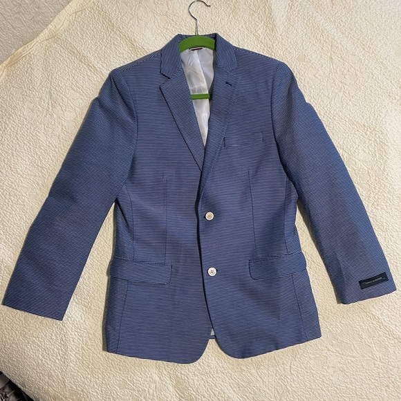 New without tags summer blazer. Perfect for Spring graduation